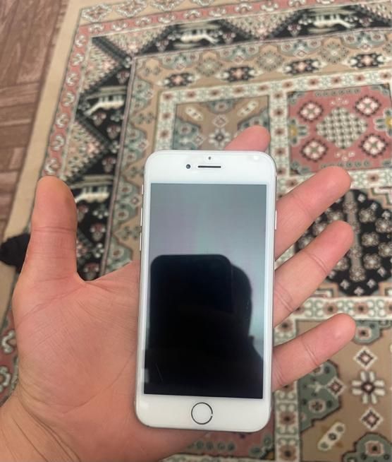 اپل iPhone 8 ۶۴ گیگابایت|موبایل|تهران, نازی‌آباد|دیوار