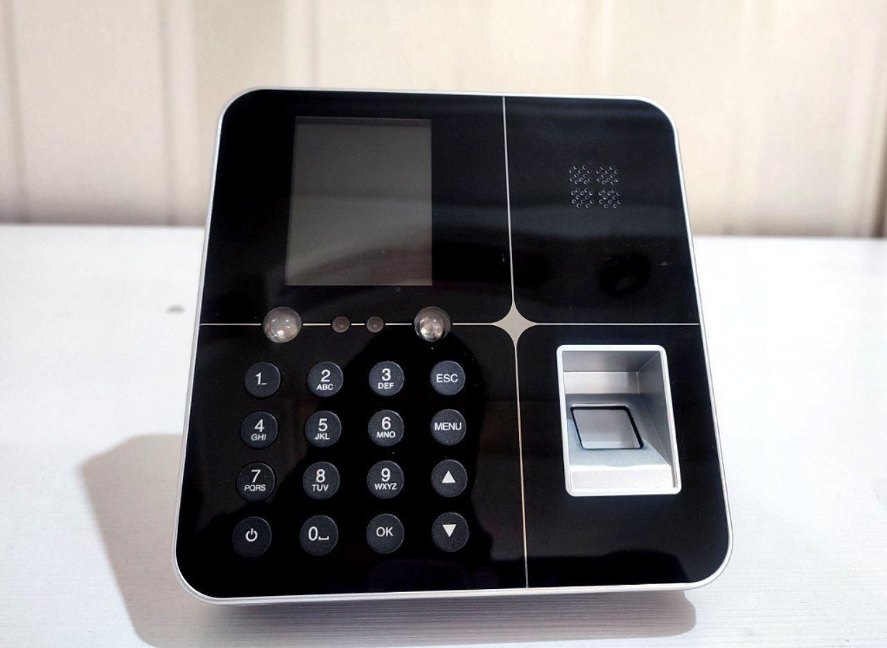 دستگاه کنترل تردد و حضور غیاب چهره و اثر انگشت F18|دفتر کار|اصفهان, شاهزید|دیوار