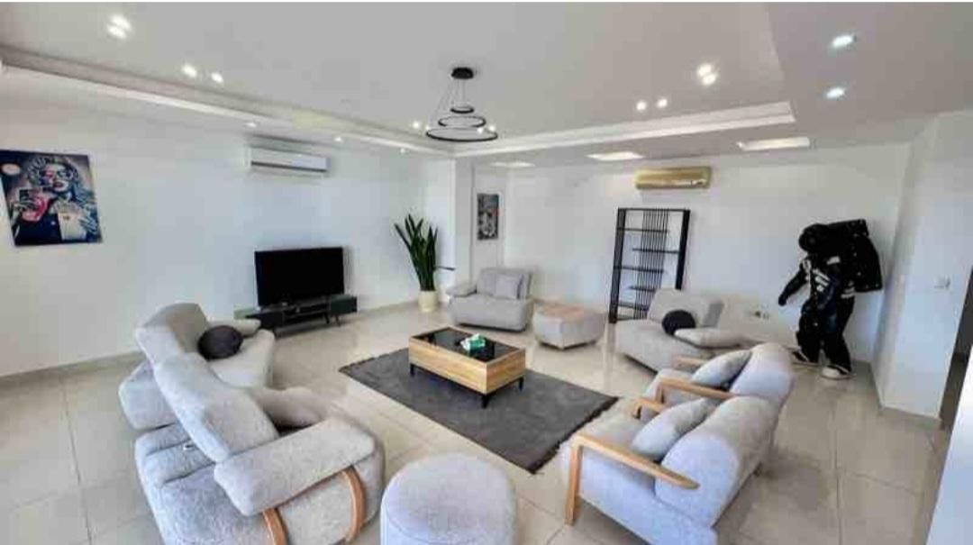 اجاره روزانه سوئیت آپارتمان لوکس غرب تهران|اجارهٔ کوتاه‌مدت آپارتمان و سوئیت|تهران, شهرک چیتگر|دیوار