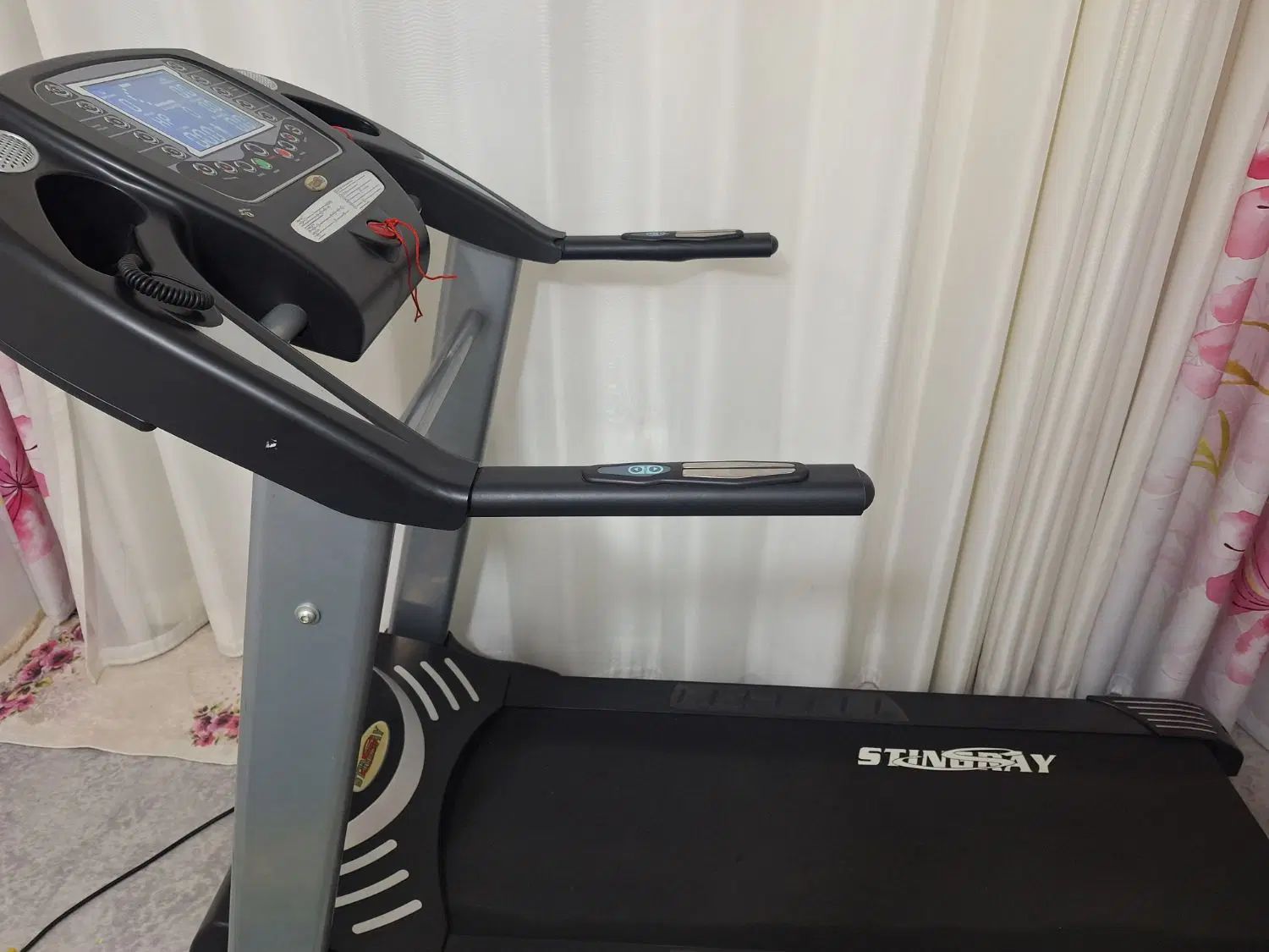 تردمیل M80000 استینگری فروش فوری|تجهیزات ورزشی|کرج, شهرک جهان‌نما|دیوار