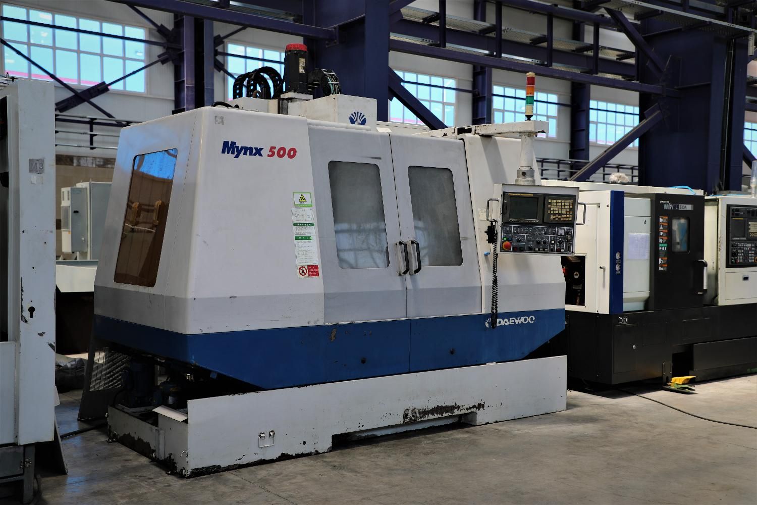 فروش فرز daewoo مدل mynx 500 سال ساخت 2002|ماشین‌آلات صنعتی|ساوه, |دیوار