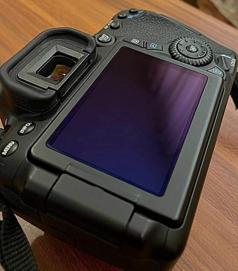 canon 70d lens 18-200mm به همراه تجهیزات|دوربین عکاسی و فیلم‌برداری|کیش, |دیوار