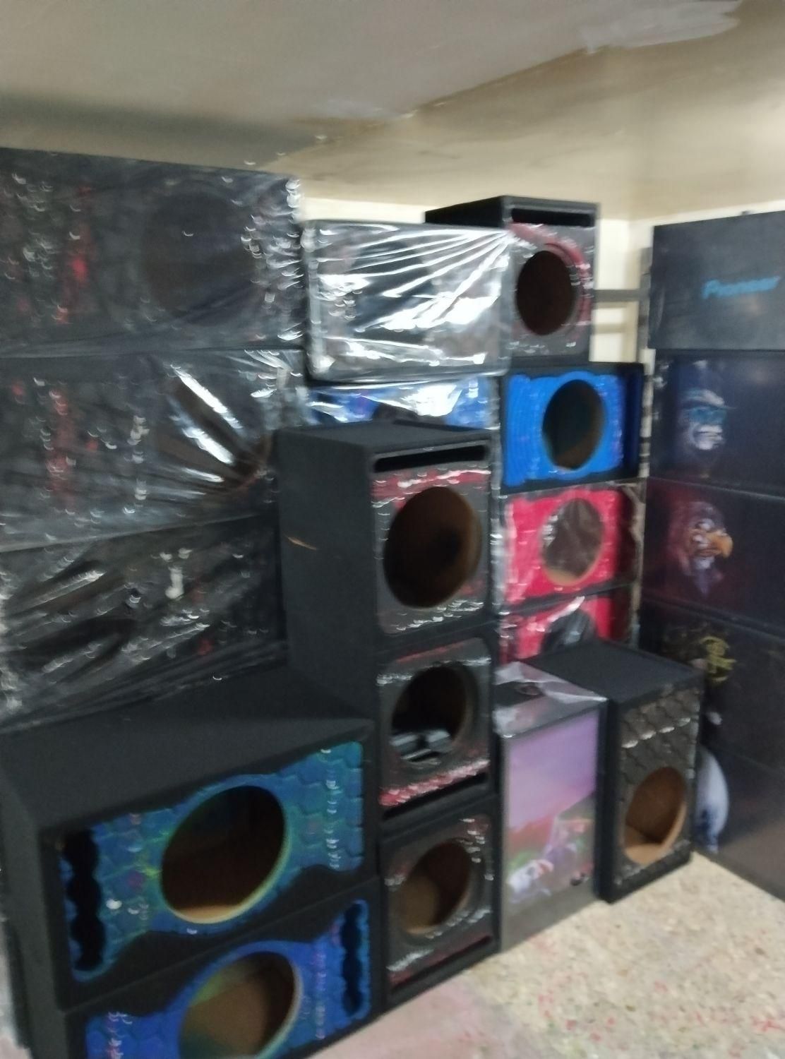 طاقچه و باکس ، ضبط و باند با چک|قطعات یدکی و لوازم جانبی|تبریز, |دیوار