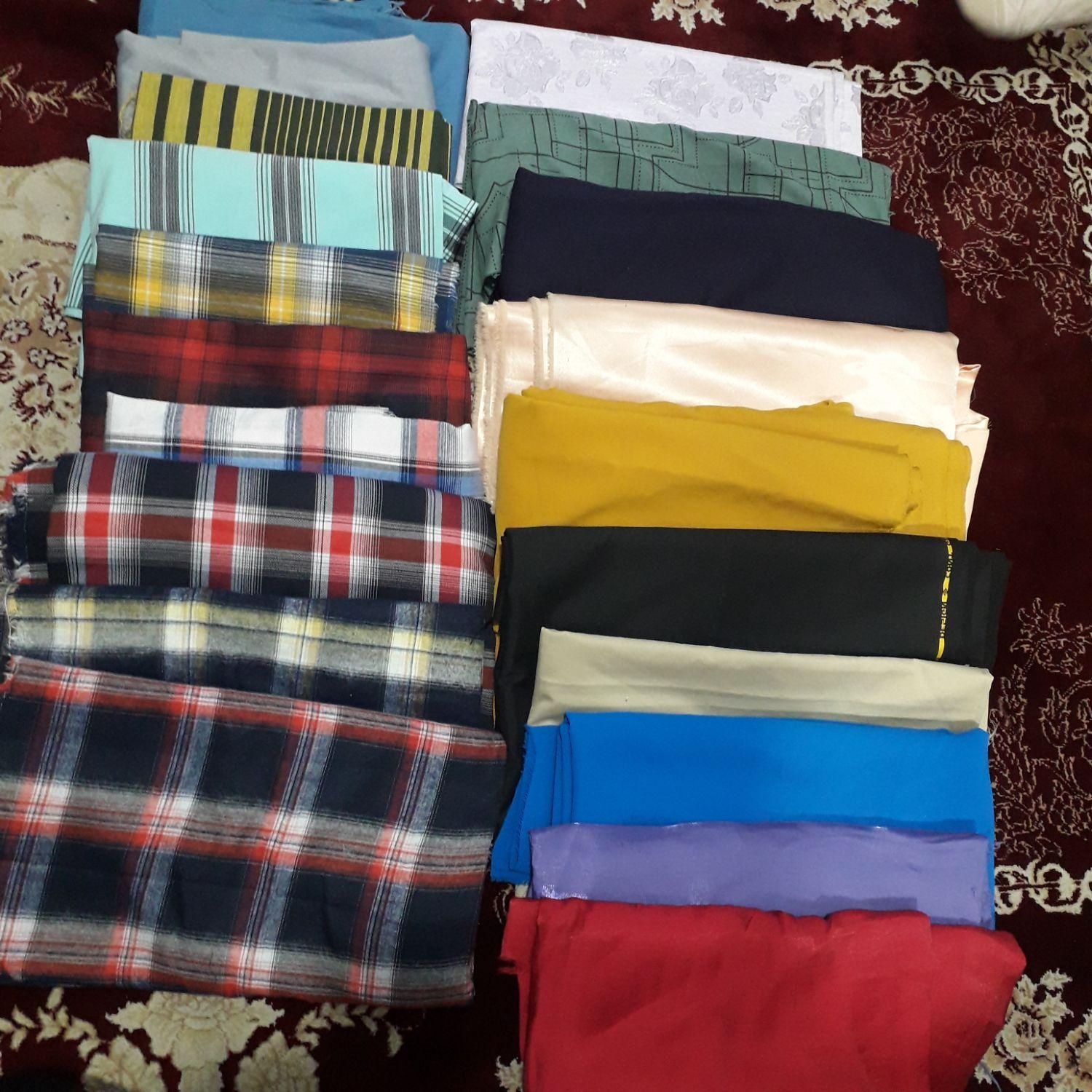 تعدادی پارچه ته طاقه ای موجوده|لباس|قرچک, شهرک گلها|دیوار