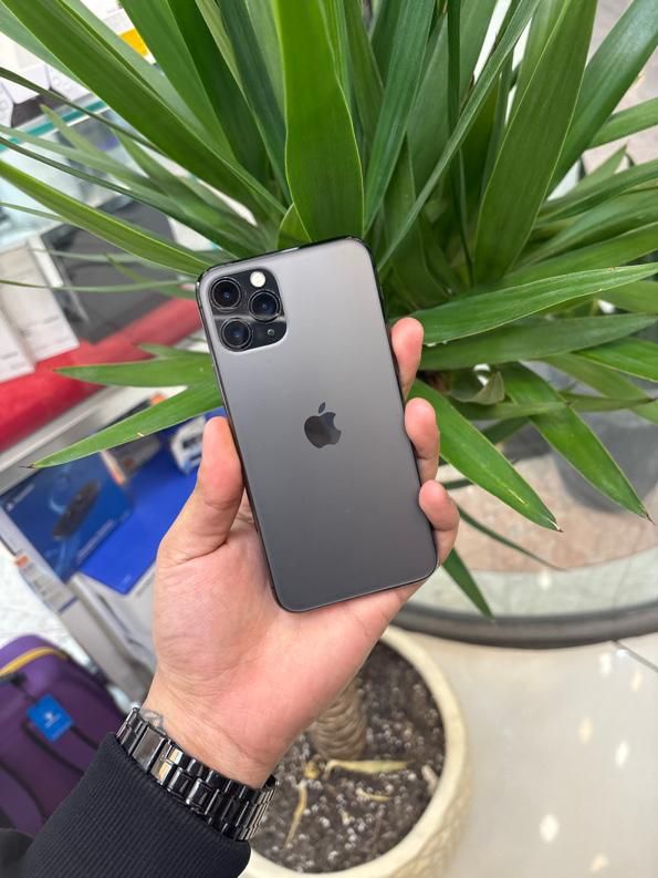 اپل iPhone 11 Pro ۲۵۶ گیگابایتZA/A مشکی|موبایل|تهران, نیاوران|دیوار