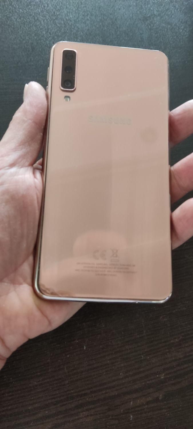 سامسونگ Galaxy A7 (2018) با حافظهٔ ۱۲۸ گیگابایت|موبایل|تهران, جنت‌آباد شمالی|دیوار