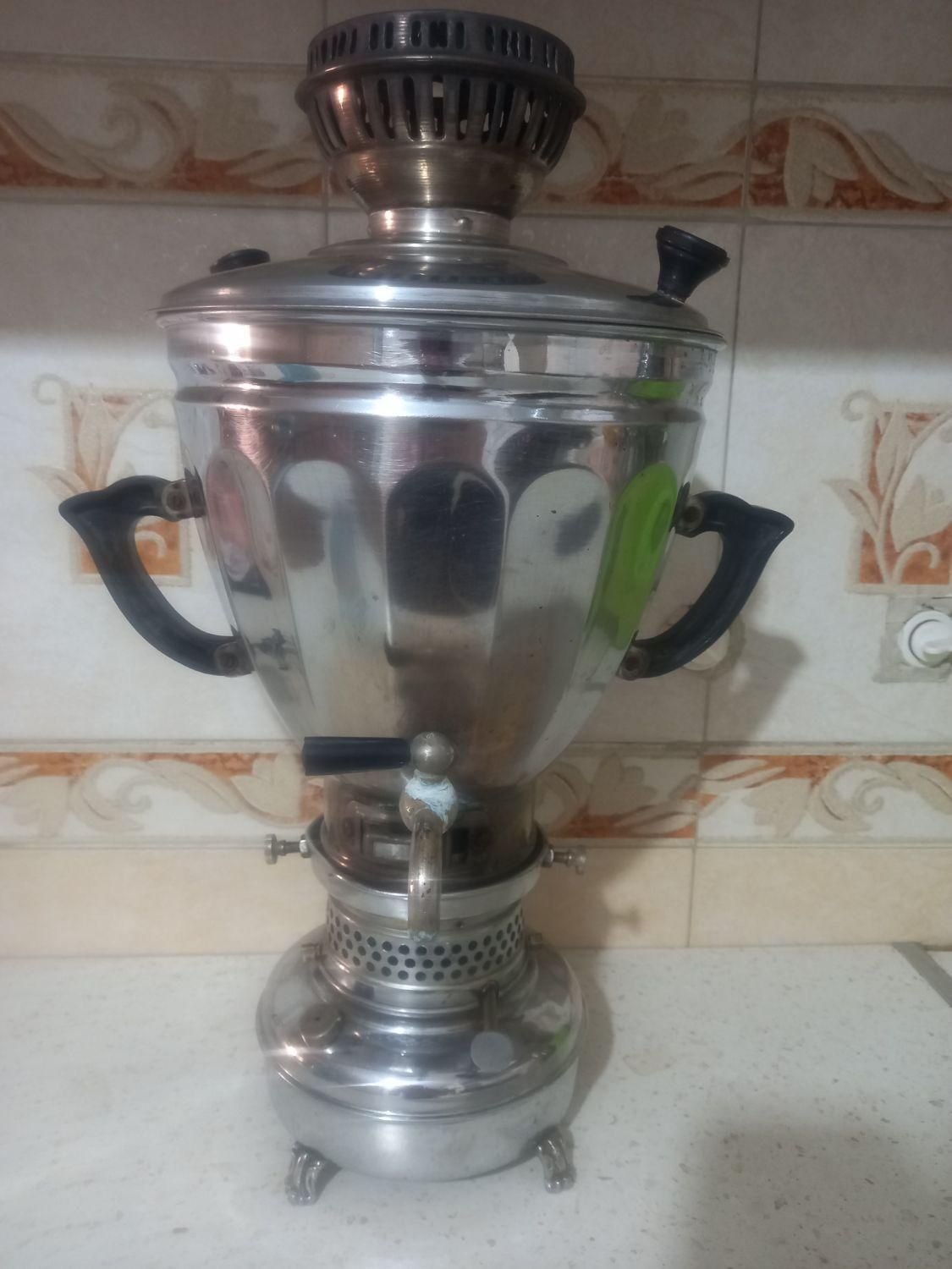 سماور نفتی|کلکسیون اشیاء عتیقه|گرگان, |دیوار