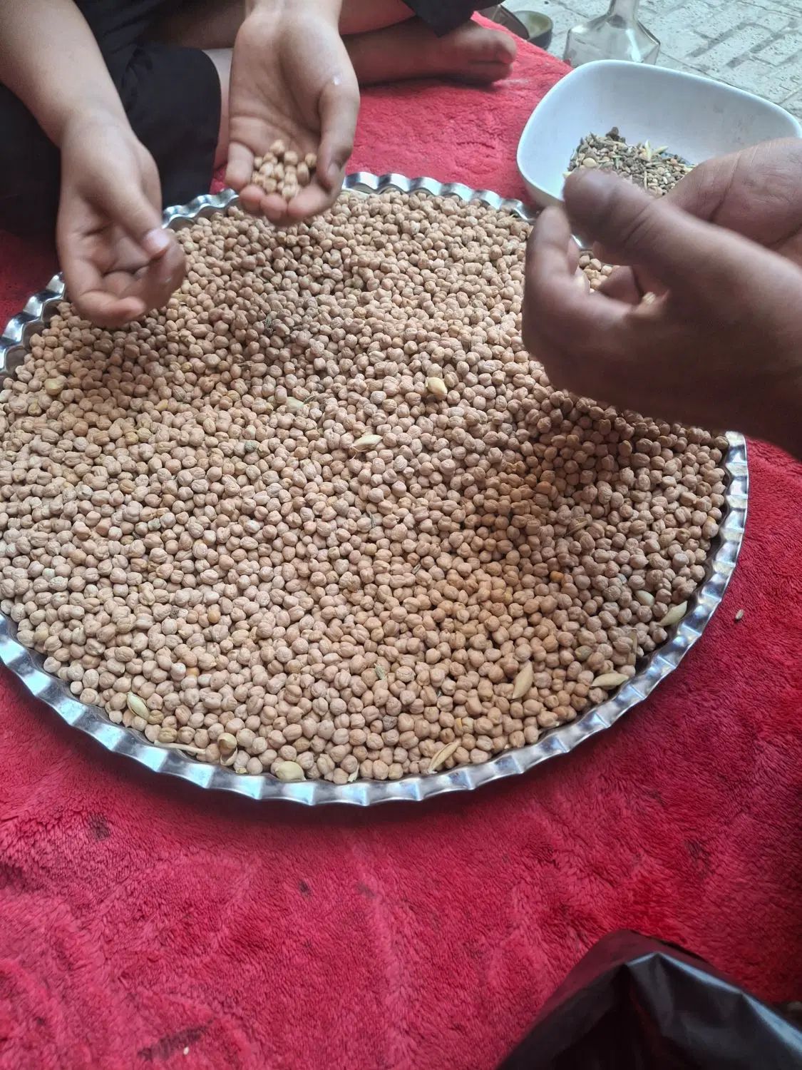نخود درجه یک امسال قیمت ۱۳۵۰۰۰هزار تومان|خوردنی و آشامیدنی|تهران, شهرک گلها|دیوار