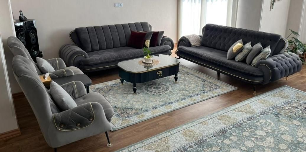 مبلمان ۸ نفره و میز نهار خوری۶ نفره بسیار سالم|مبلمان خانگی و میز عسلی|هشتگرد, |دیوار