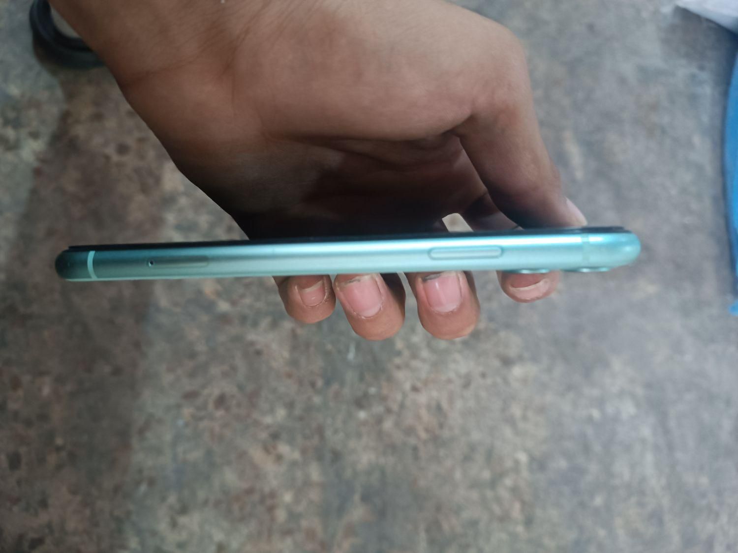 اپل iPhone 11 با حافظهٔ ۱۲۸ گیگابایت|موبایل|قم, امامزاده ابراهیم|دیوار