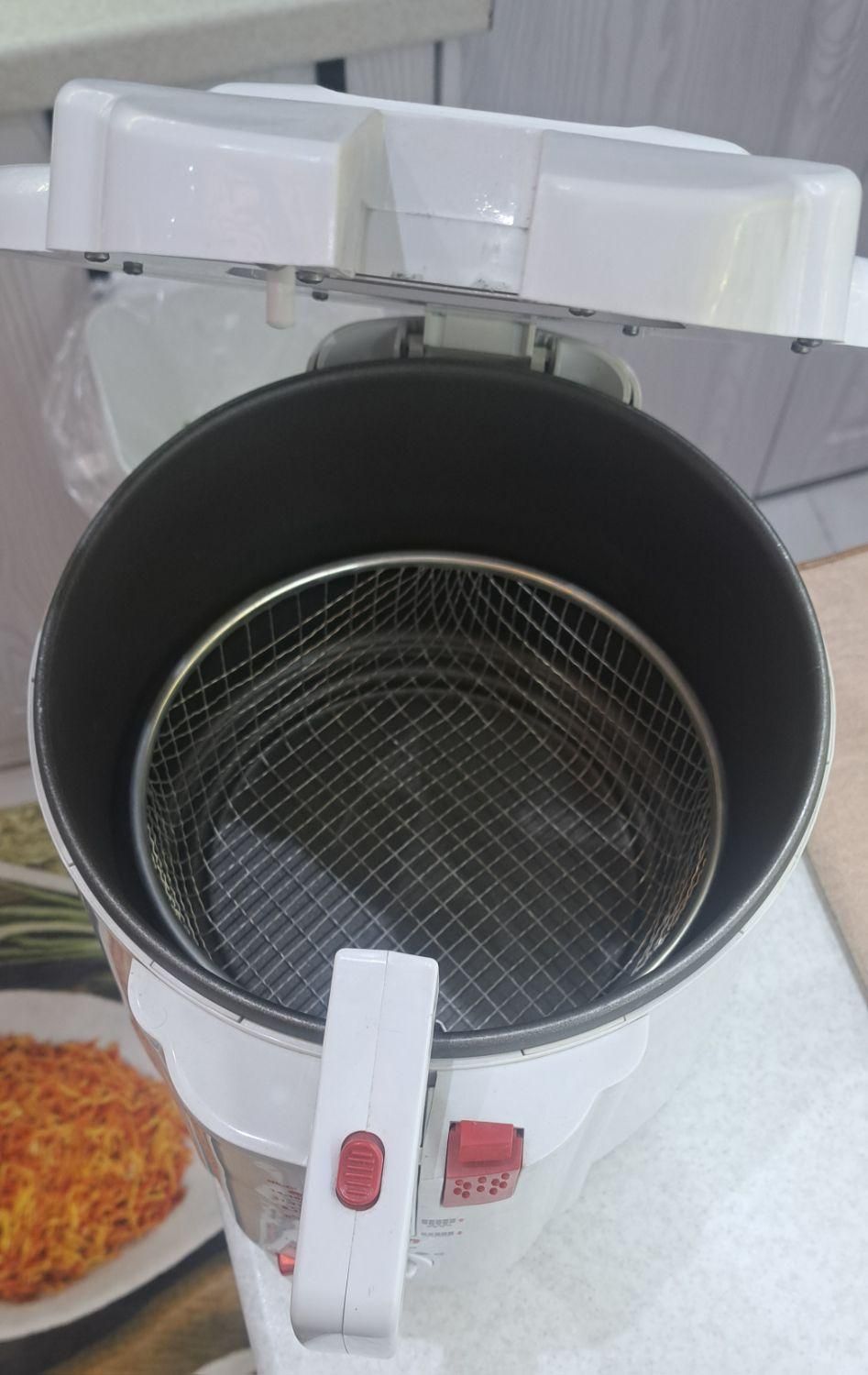 سرخ کن ۶ نفره برقی fantom در حد نو|اجاق گاز و لوازم برقی پخت‌وپز|اسلام‌شهر, مطهری|دیوار