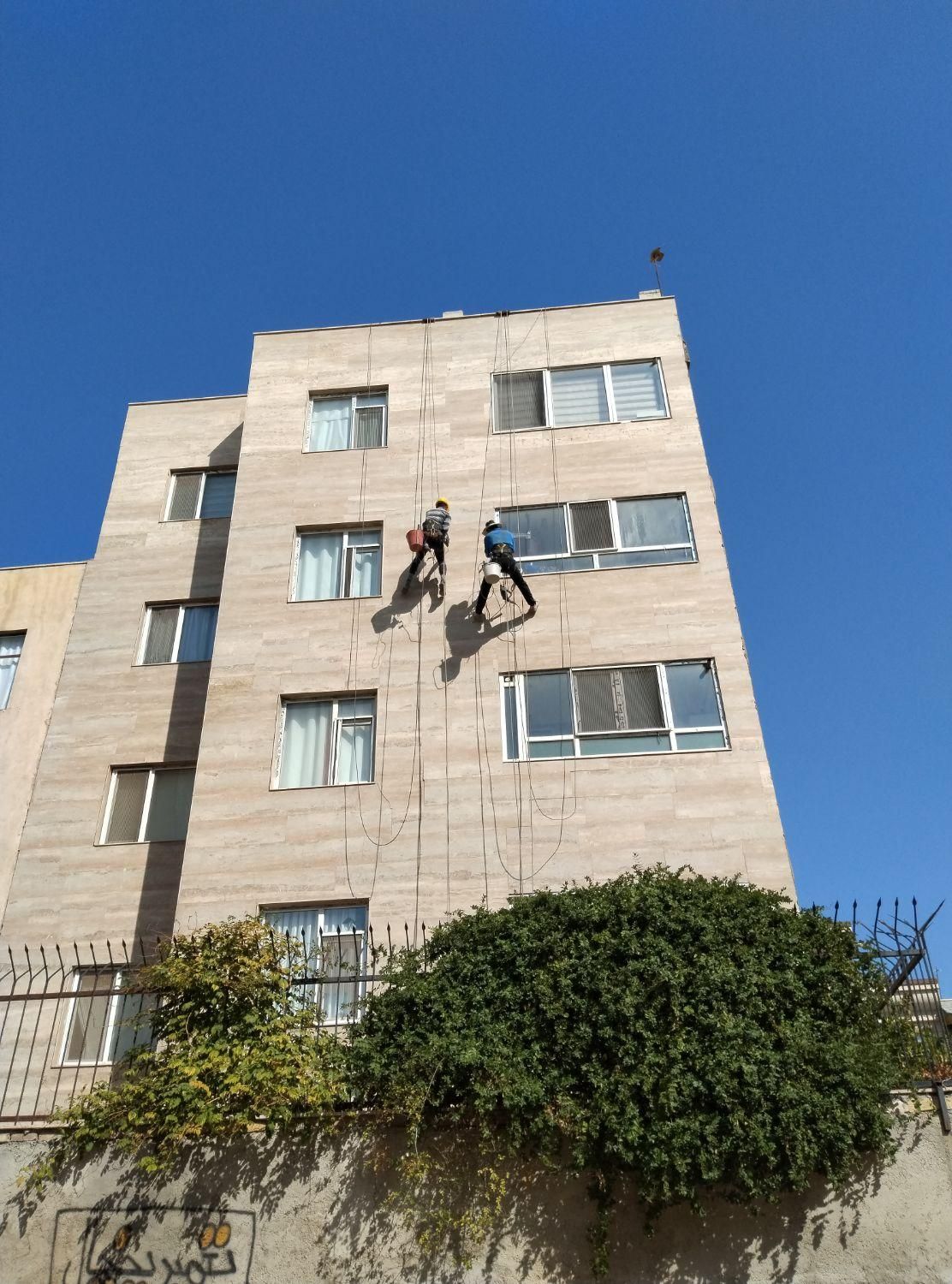 پیچ ورولپلاک رول پلاک کردن سنگ نما باطناب راپل کار|خدمات پیشه و مهارت|اندیشه, اندیشه فاز ۱|دیوار