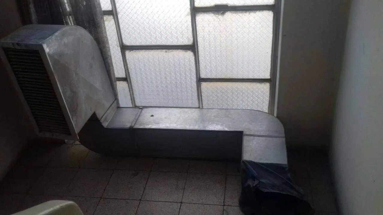 یک عدد کانال کولر ورق ضخیم و یک عدد کولر دستی|کولر آبی|تهران, فلسطین (میدان انقلاب)|دیوار