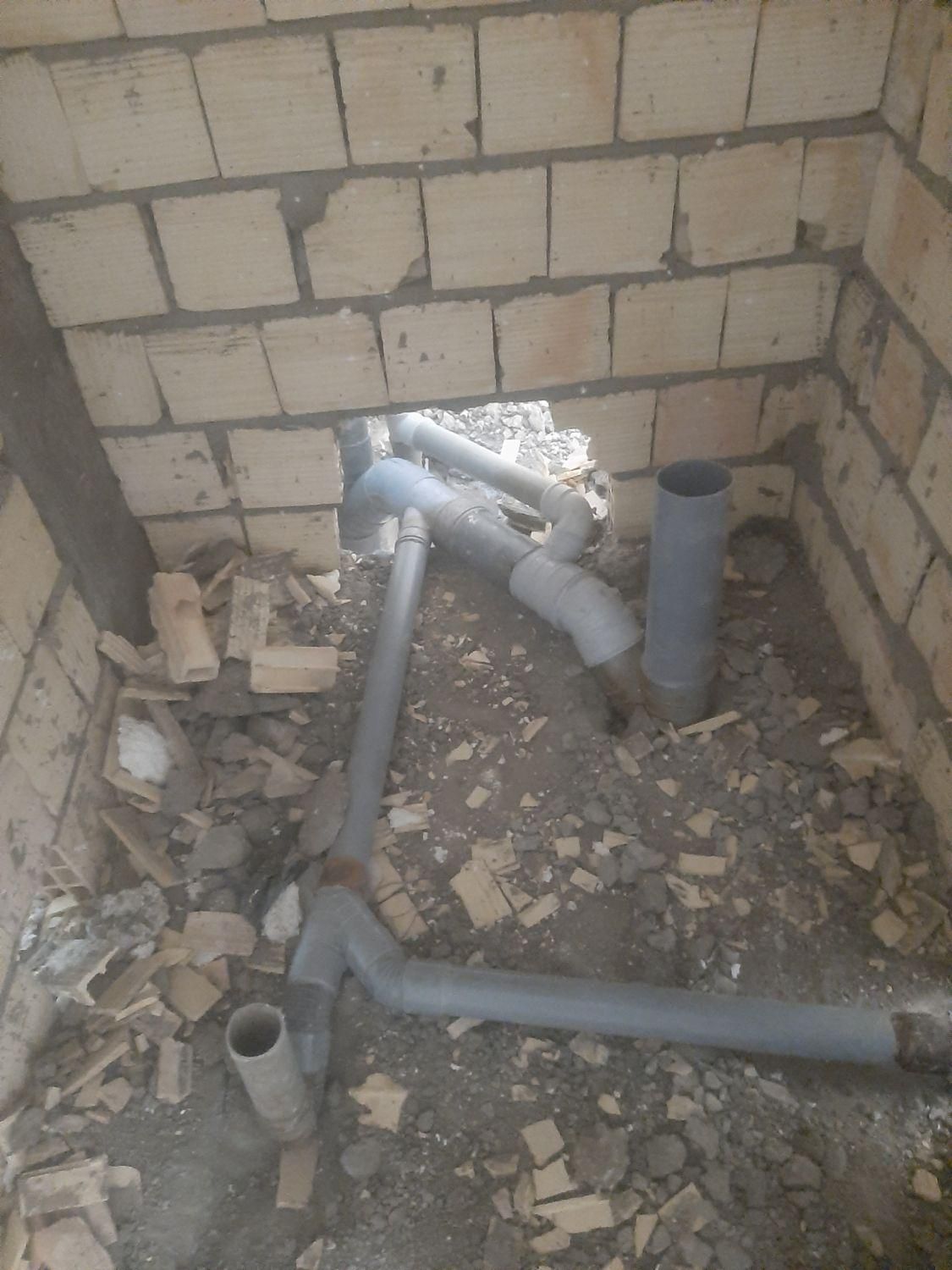 لوله کشی آب و فاضلاب ساختمان نصب پمپ وتانکر ...|خدمات پیشه و مهارت|زاهدان, |دیوار