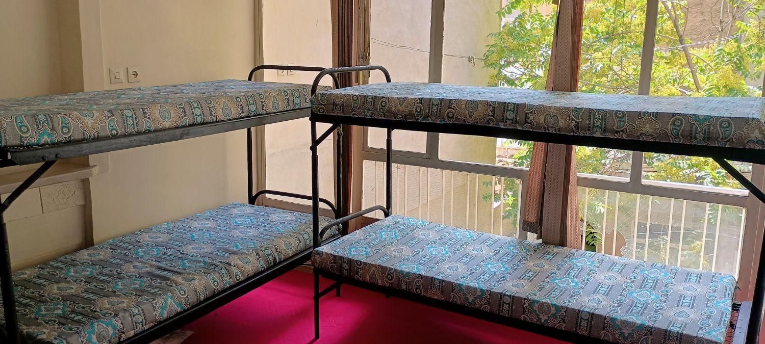 مهمانپذیر خوابگاه آقایان ( دنج )|اجارهٔ کوتاهمدت آپارتمان و سوئیت|تهران, نظامآباد|دیوار