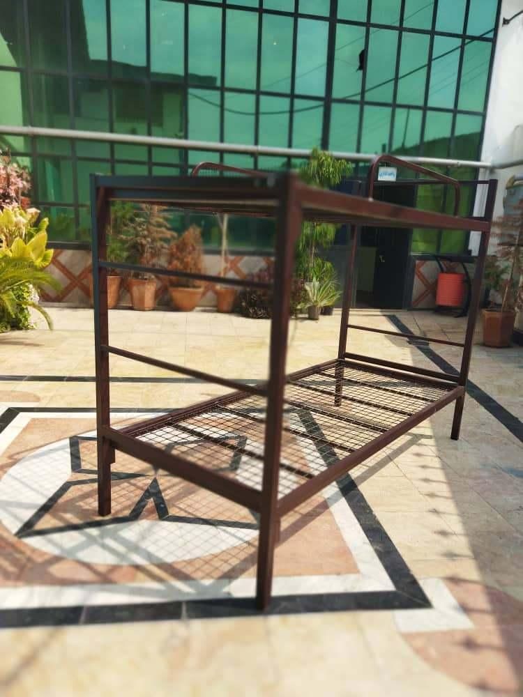 تخت خواب دو طبقه فلزی|تخت و سرویس خواب|رشت, استادسرا|دیوار