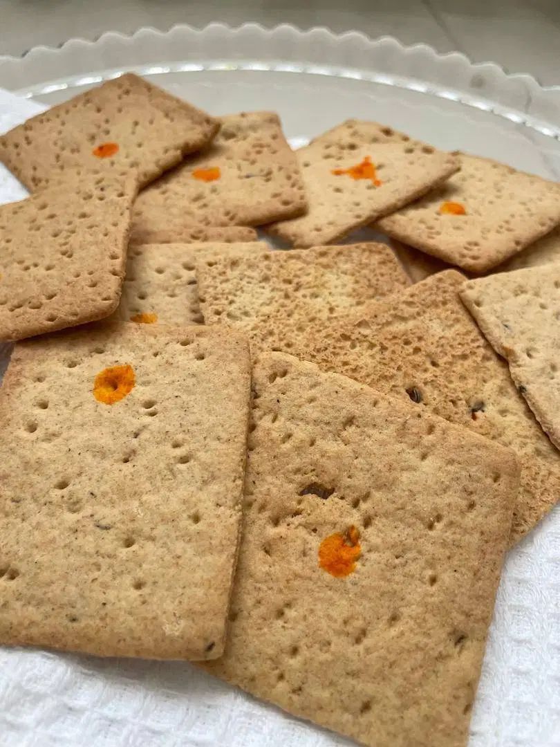 بیسکوییت رژیمی  و تافتون محلی|خوردنی و آشامیدنی|مشهد, هفت تیر (آب و برق)|دیوار