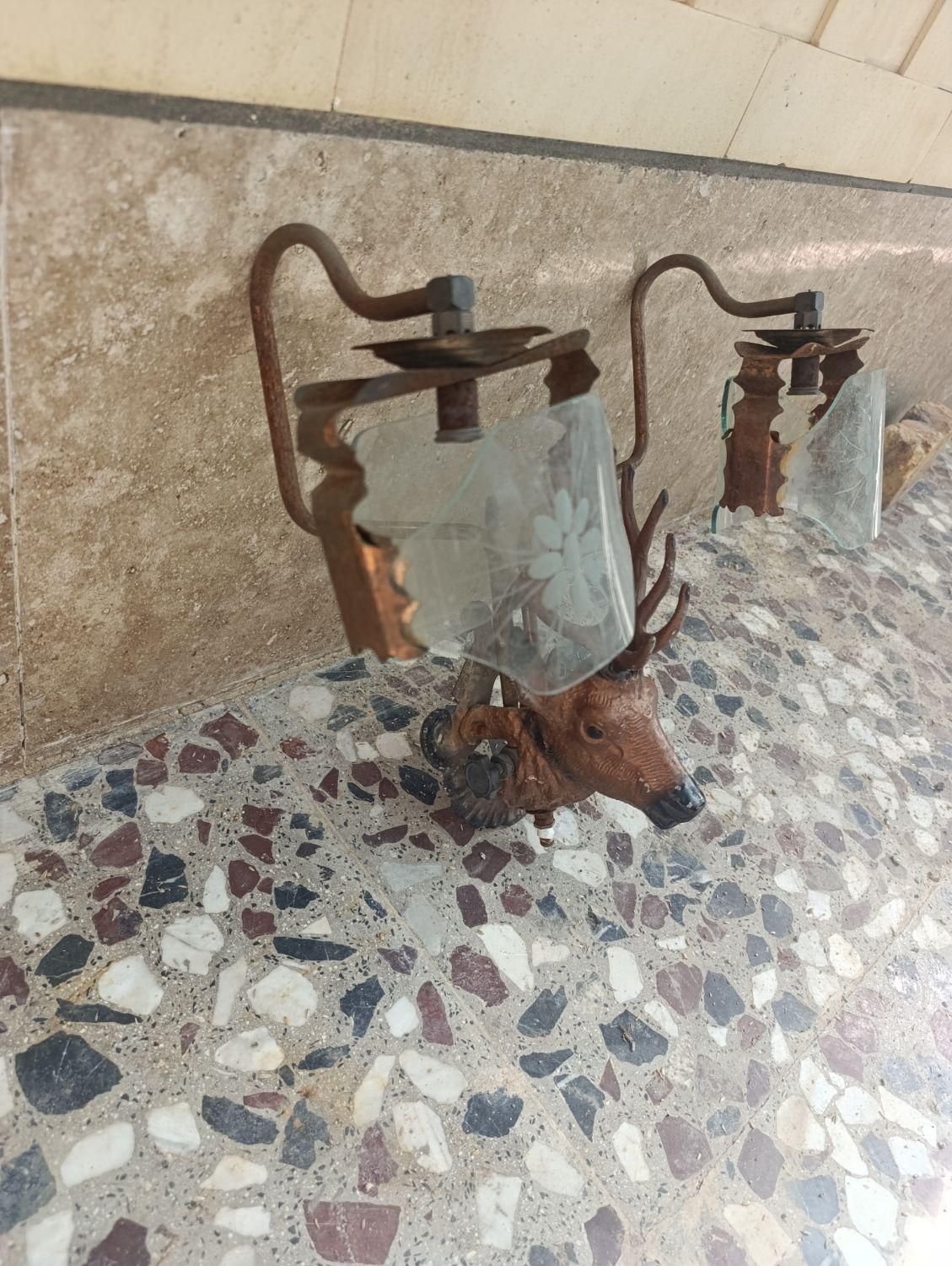 روشنایی قدیمی|کلکسیون اشیاء عتیقه|شهرضا, |دیوار