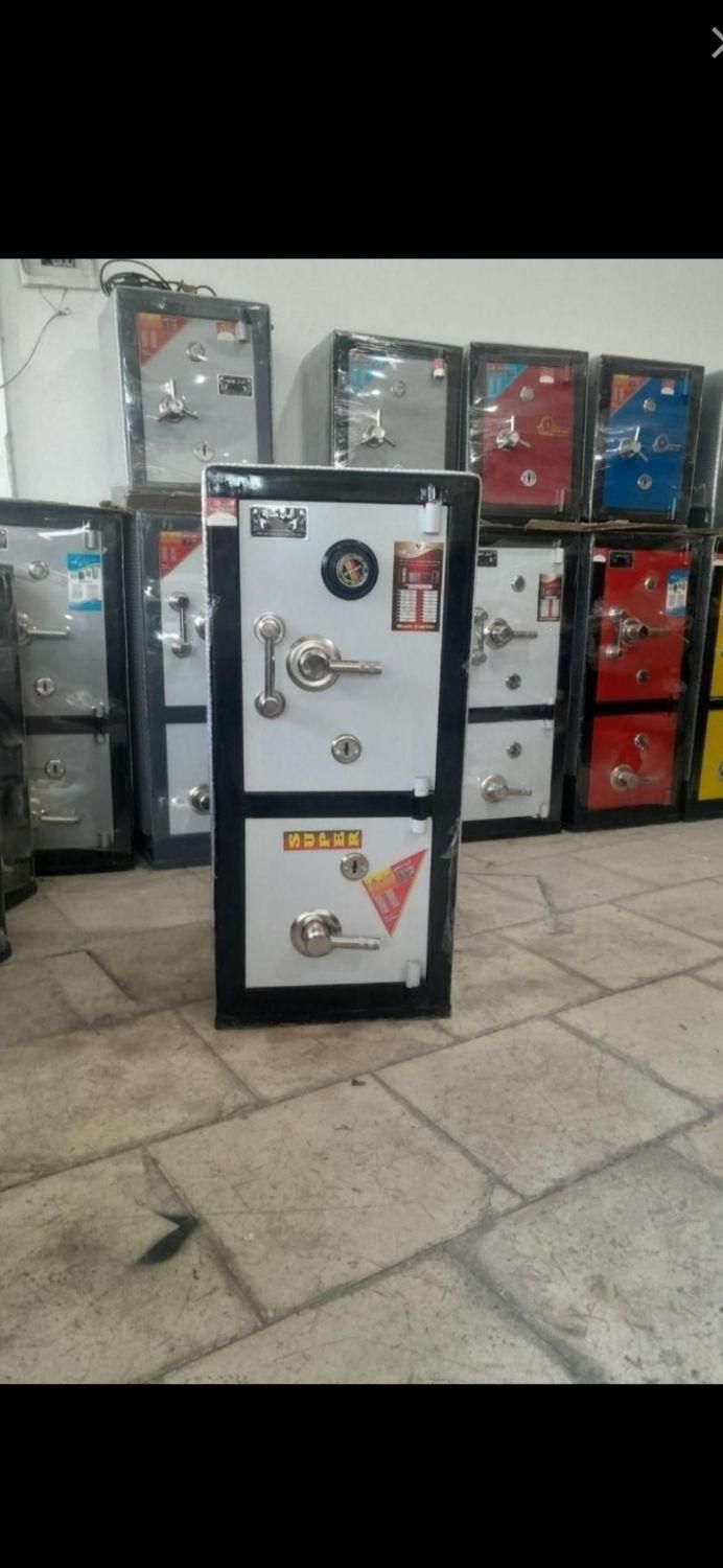 گاوصندوق|ابزارآلات|آبیک, |دیوار