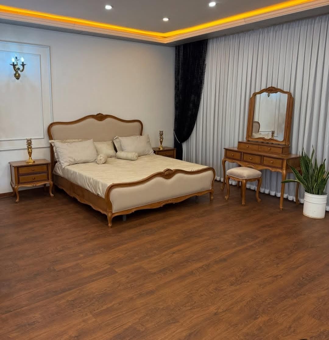 مبل کویین فرانسوی جهیزیه کامل|مبلمان خانگی و میز عسلی|خرمآباد, |دیوار