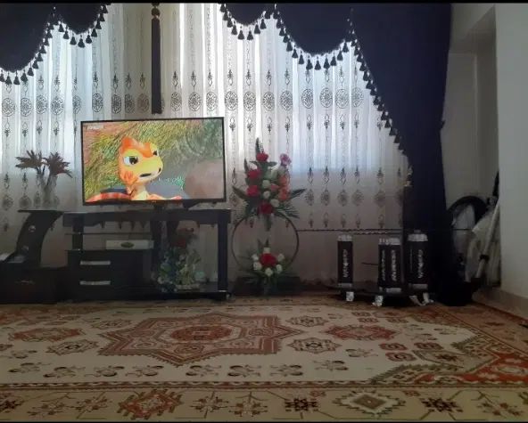 تور و دو عدد والان آبشاری مخمل و زیر پرده ای|پرده، رانر، رومیزی|چناران, |دیوار