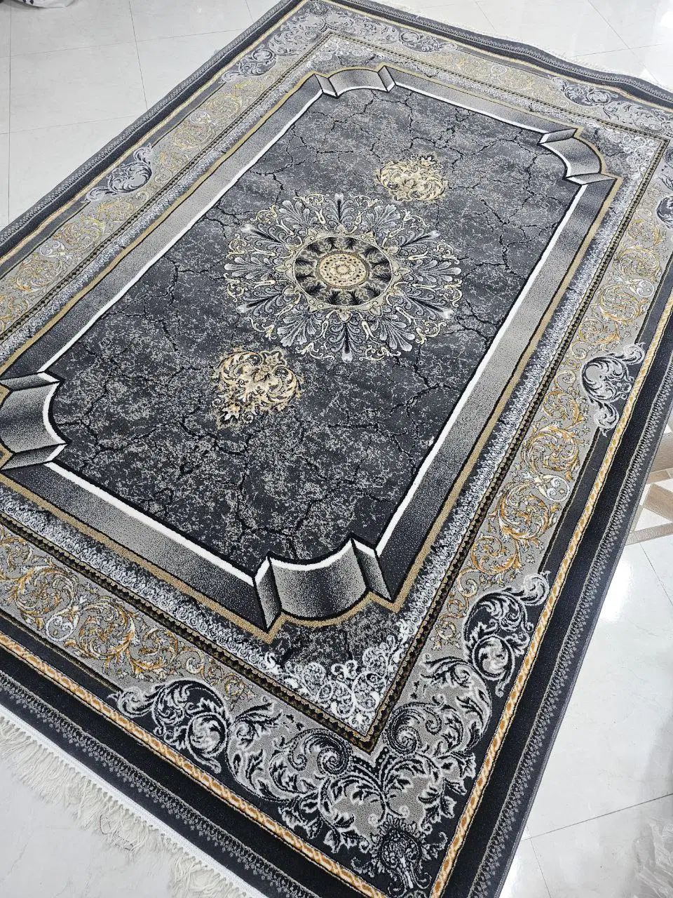 بازرگانی فرش مهدیزاده باچهارشعبه درایران|فرش|کرج, حصارک پایین|دیوار