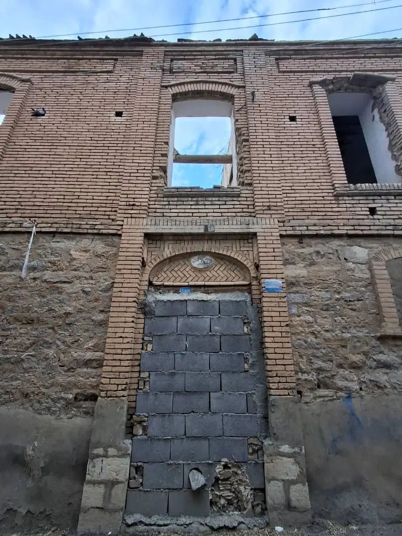 خانه قدیمی پهلوی دوم در بافت سنتی کرمانشاه|فروش زمین و ملک کلنگی|کرمانشاه, |دیوار