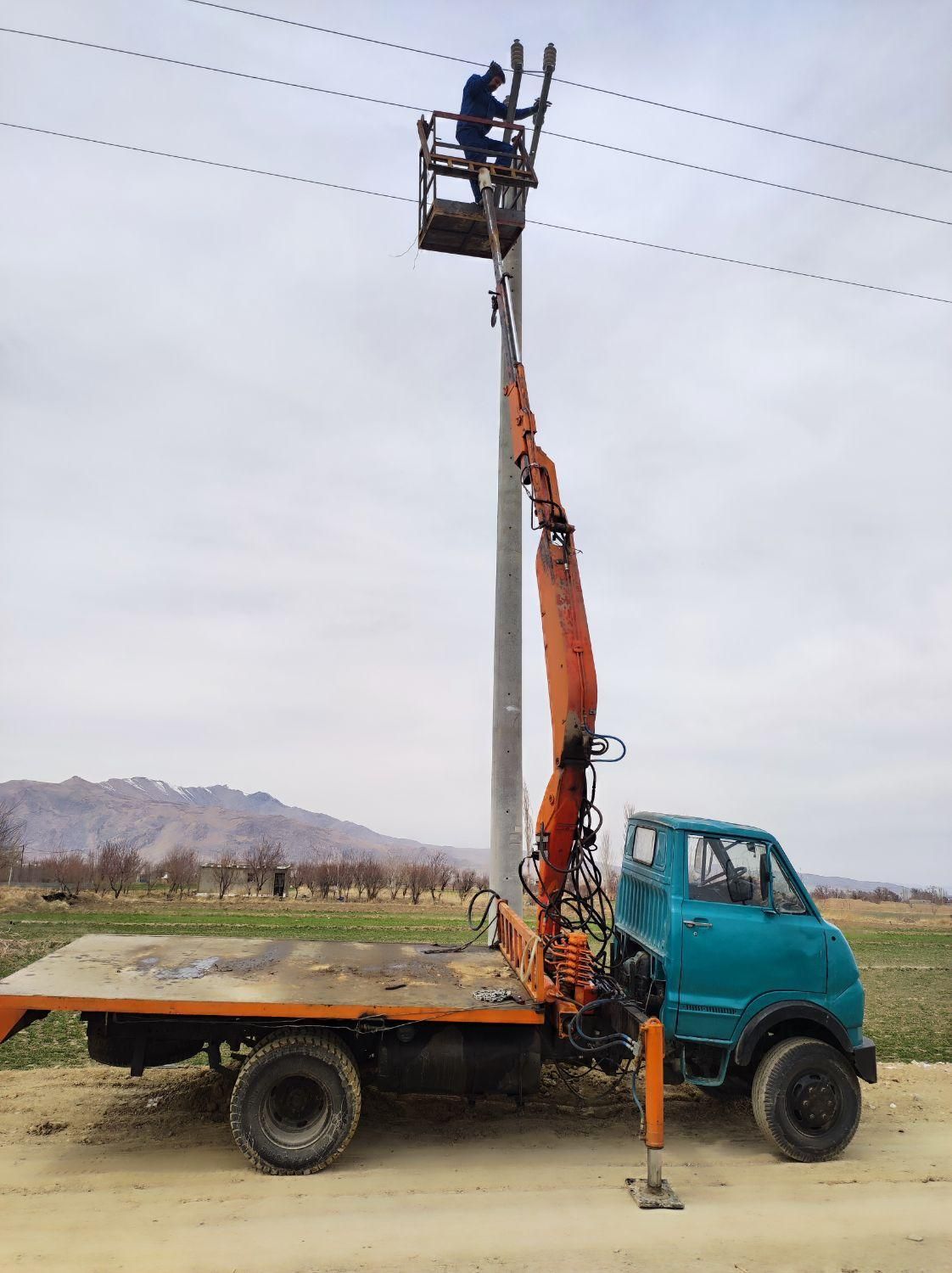 جرثقیل و خدمات حمل و نقل|خدمات حمل و نقل|گلپایگان, |دیوار