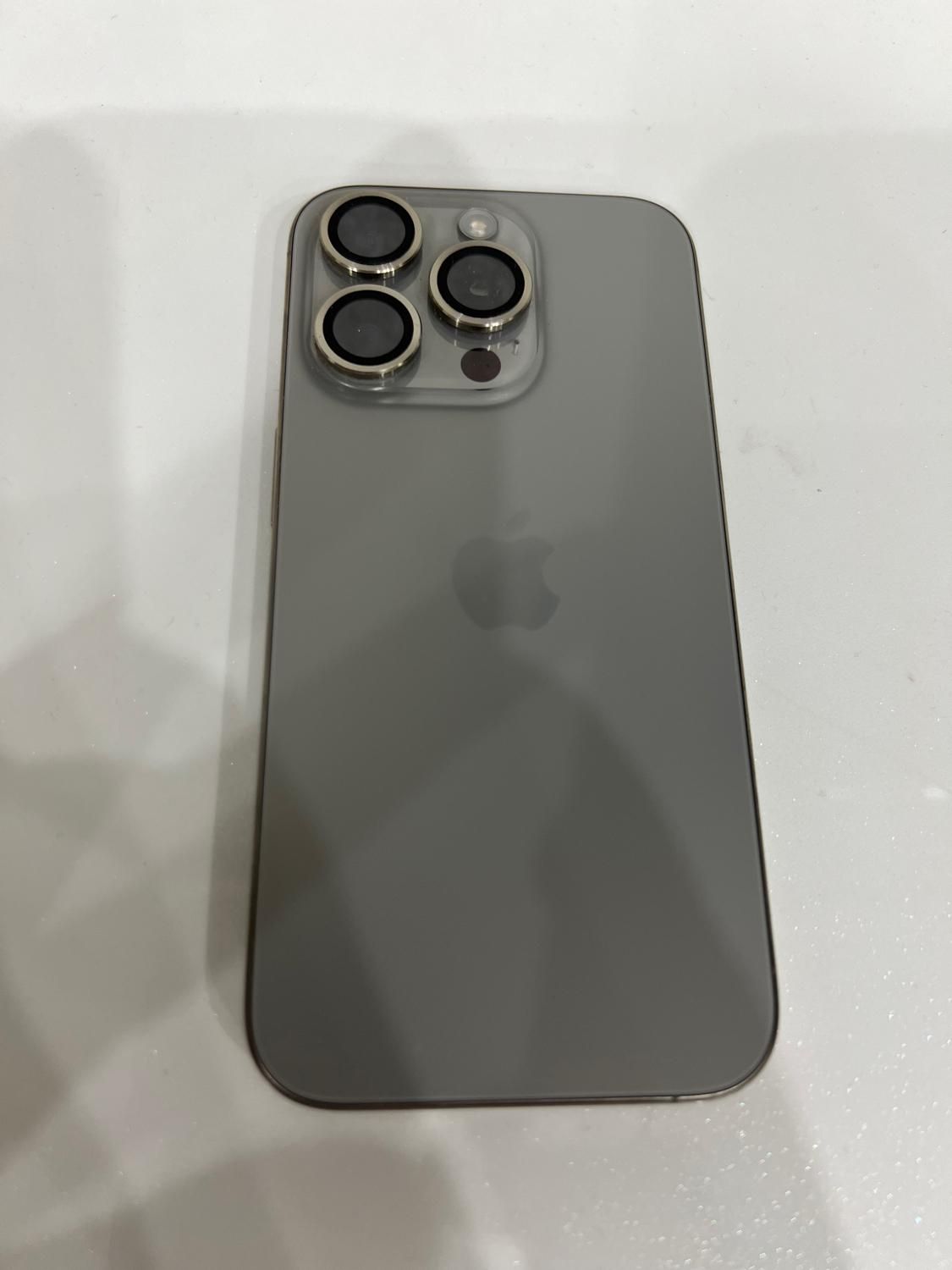 اپل iPhone 15 Pro با حافظهٔ ۱۲۸ گیگابایت در حد نو|موبایل|تهران, نعمت‌آباد|دیوار