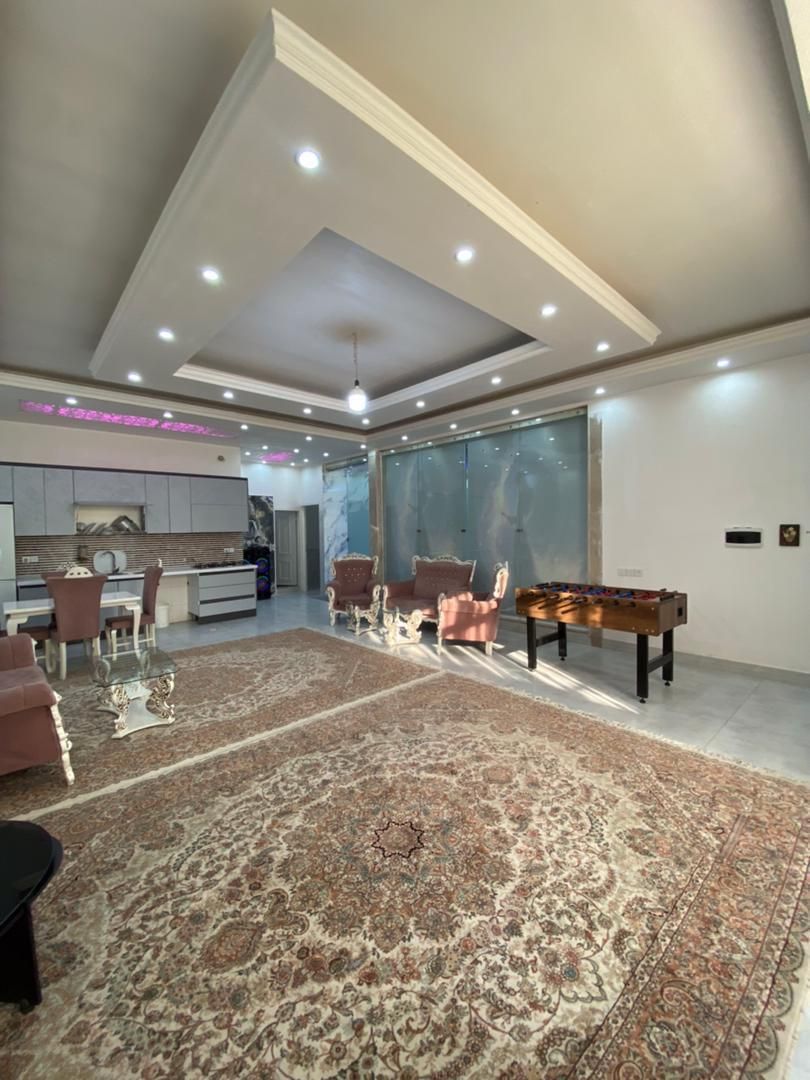 اجاره روزانه/هفتگی/ماهانه ویلا ۱۰۰۰ متری|اجارهٔ کوتاه‌مدت ویلا و باغ|شهریار, شهرک امیریه|دیوار