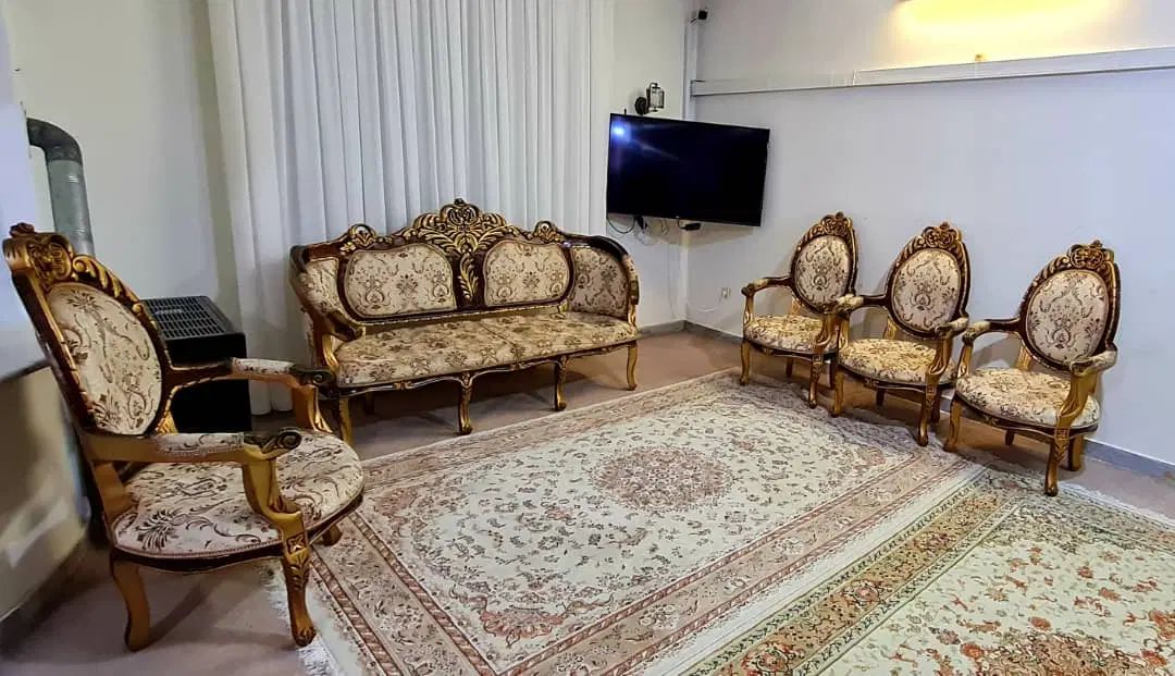 مبل هفت نفره و دوچرخه ۱۲ و ۲۰ نیازمند تعمیر|مبلمان خانگی و میز عسلی|رودسر, |دیوار