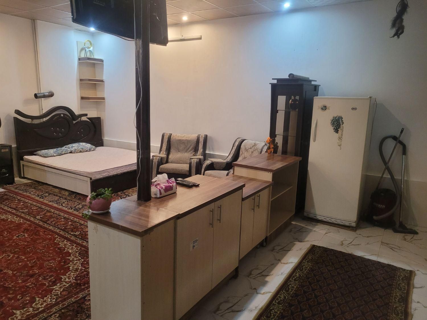 سوئیت اجاره ای ۷۵ متری حیاط دار|اجارهٔ کوتاه‌مدت آپارتمان و سوئیت|مشهد, شهید آوینی|دیوار