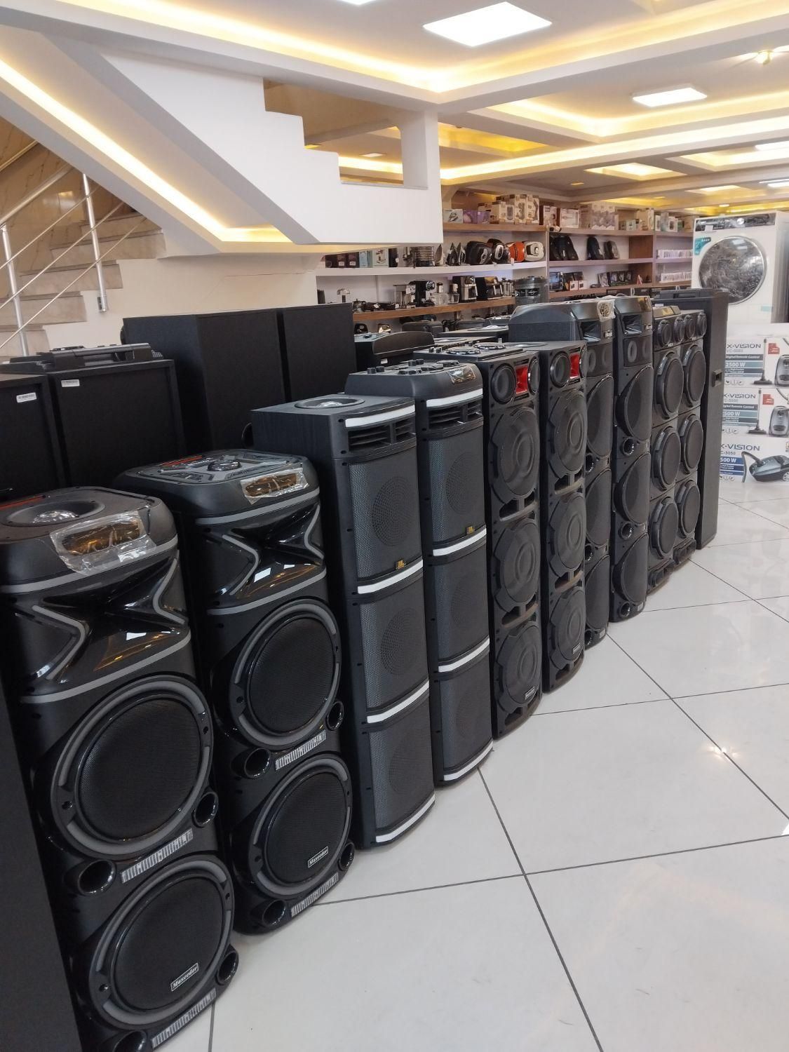 انواع اسپیکر ثابت و شارژی|سیستم صوتی خانگی|تبریز, |دیوار