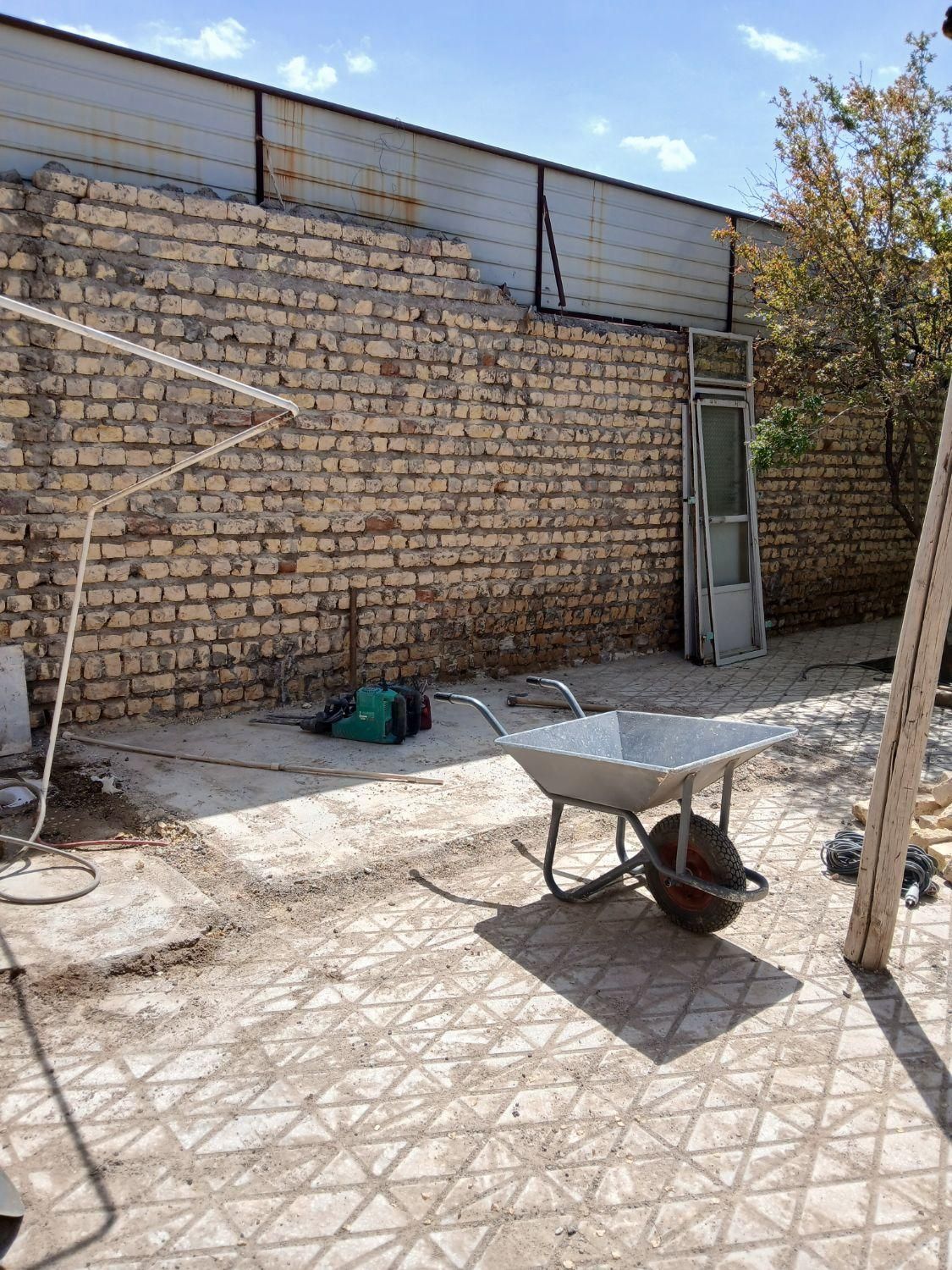 تخریب کار ساختمان مغنی چاه گندن وصلی فاضلاب شهری|خدمات پیشه و مهارت|قم, باسکول|دیوار