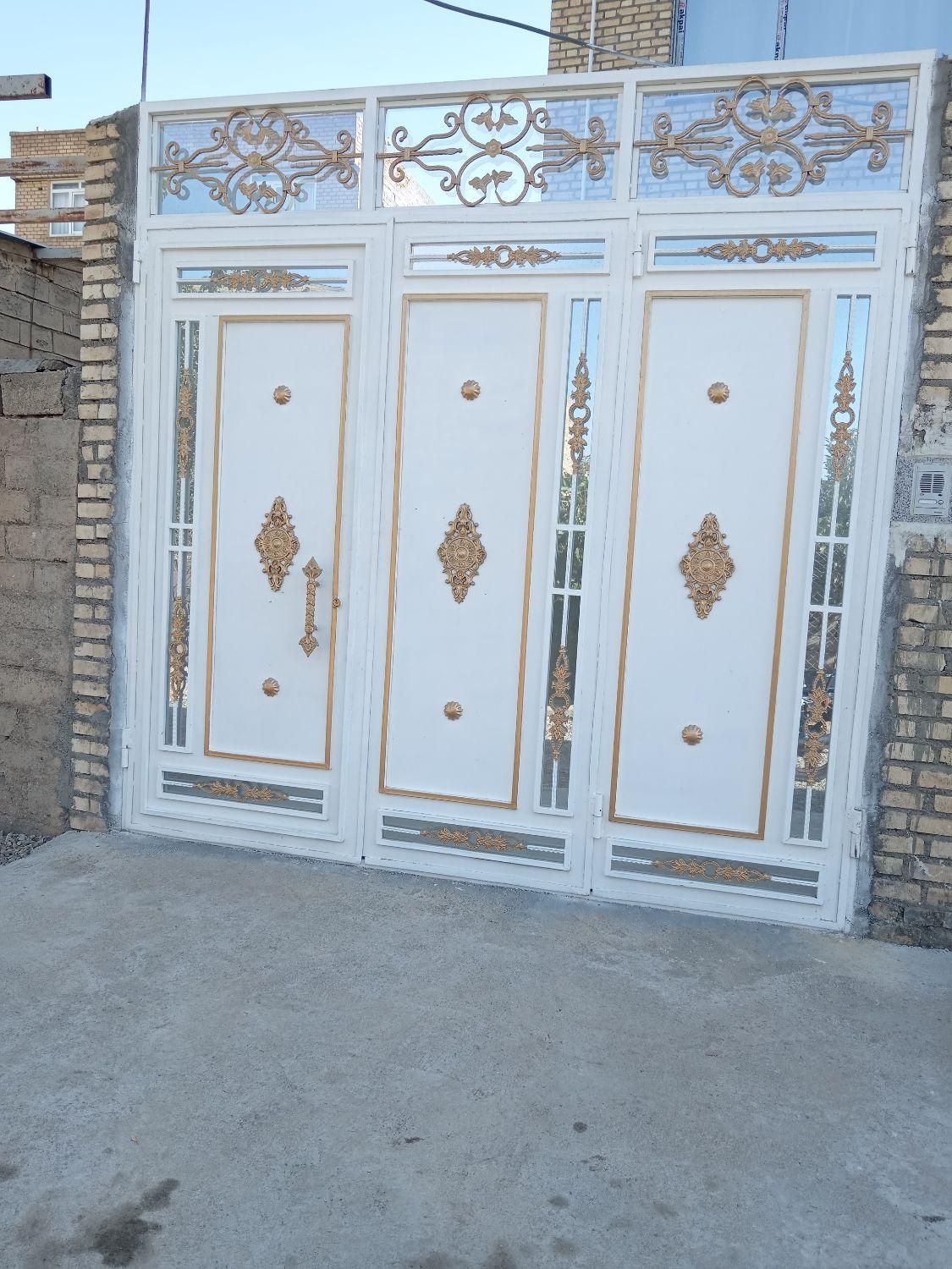 نقاشی ساختمانی درب و پنجره و خانه،...|خدمات پیشه و مهارت|بوکان, |دیوار