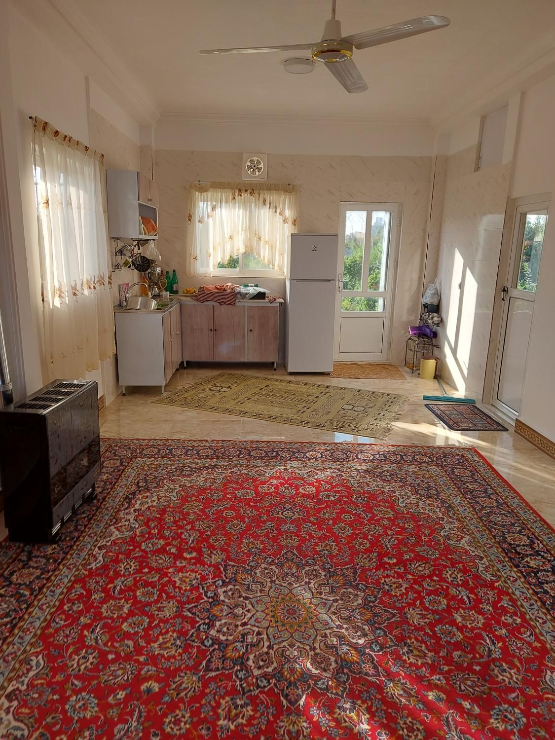 اجاره شبانه سوییت ۴۰ متری در باغ ۱۰۰۰ متری دربست|اجارهٔ کوتاه‌مدت آپارتمان و سوئیت|قائم‌شهر, |دیوار