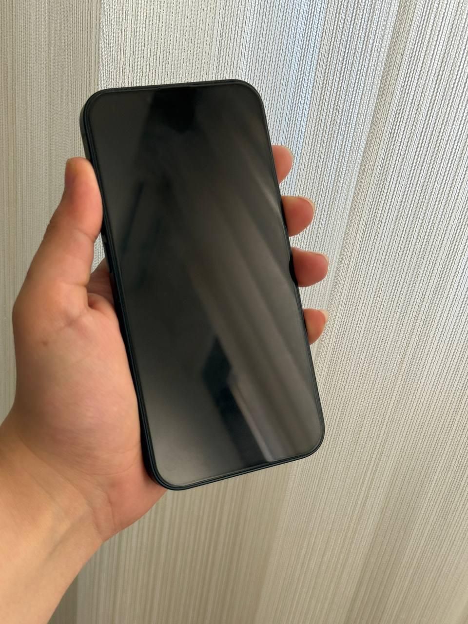 اپل iPhone 13 با حافظهٔ ۱۲۸ گیگابایت|موبایل|اصفهان, خواجو|دیوار