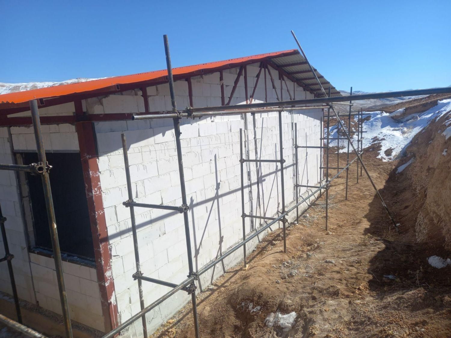 داربست فلزی معین اجرای انواع داربست تضمینی|خدمات پیشه و مهارت|بروجن, |دیوار