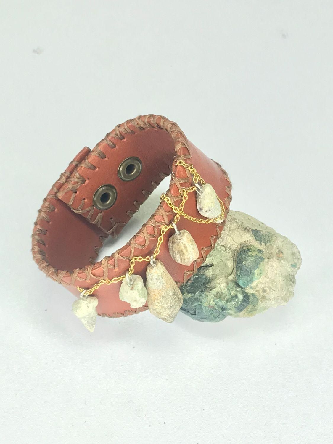 دستبند چرم و سنگ فسیل کریستالیزهFossil bracelet|جواهرات|تهران, آرژانتین|دیوار