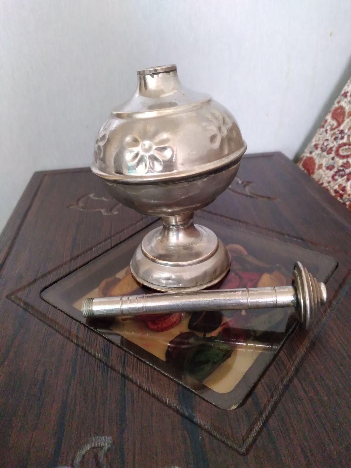 یک عدد گلاب پاش قدیمی برنجی|کلکسیون اشیاء عتیقه|زاهدان, |دیوار