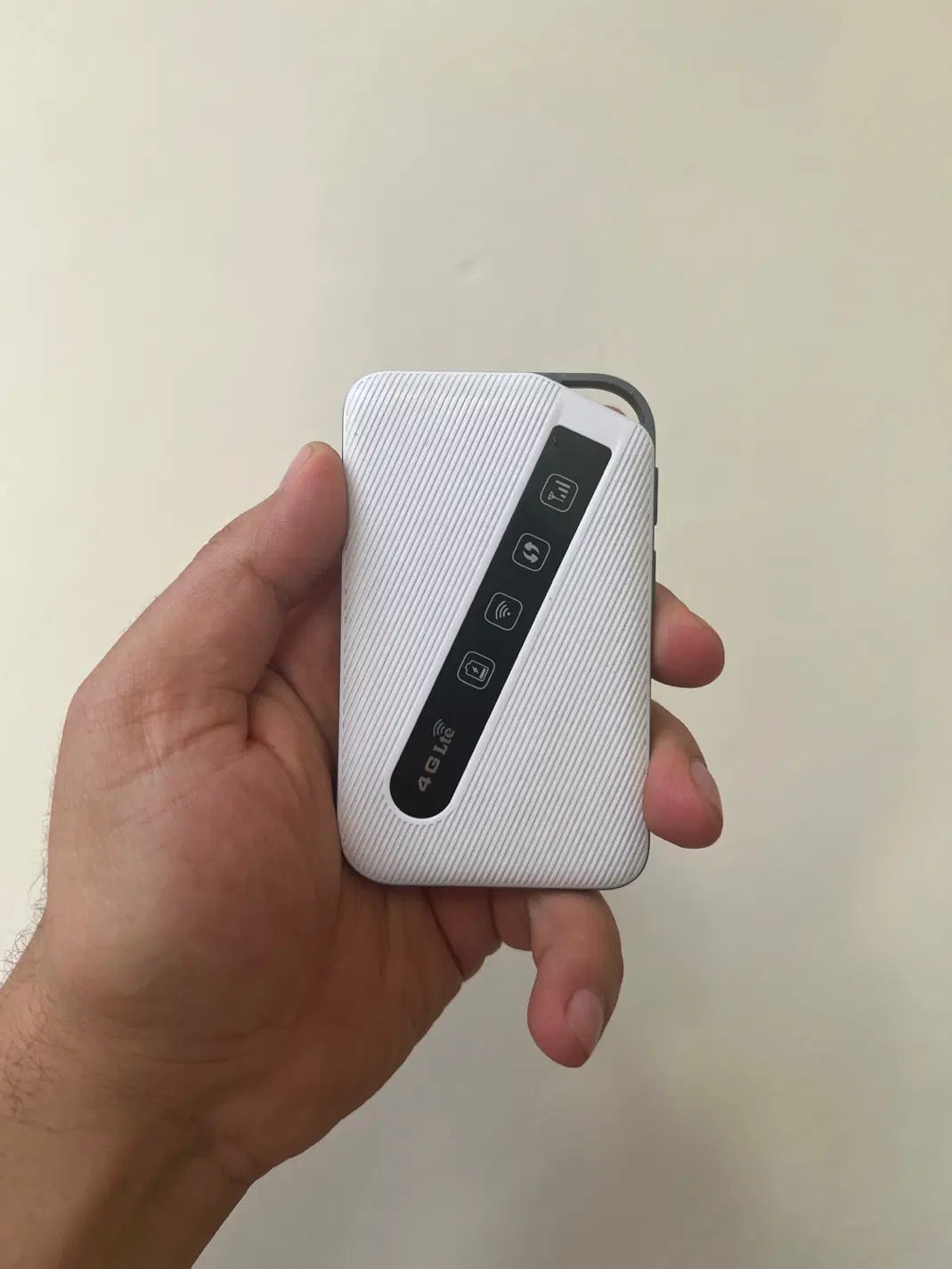 مودم جیبی 4g دی لینک d link lte|مودم و تجهیزات شبکه|اصفهان, وحید|دیوار