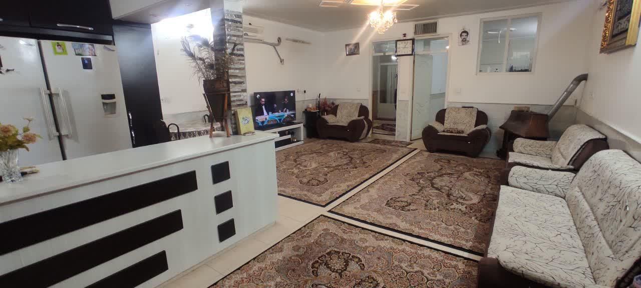 ویلایی یک طبقه همکف  * عطاران|فروش خانه و ویلا|قم, قلعه یزدیها|دیوار