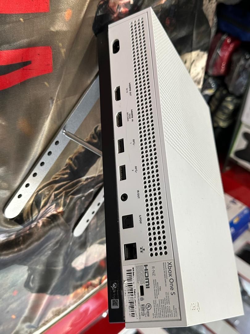 Xbox one s تک دسته در حد|کنسول، بازی ویدئویی و آنلاین|کرج, گوهردشت|دیوار