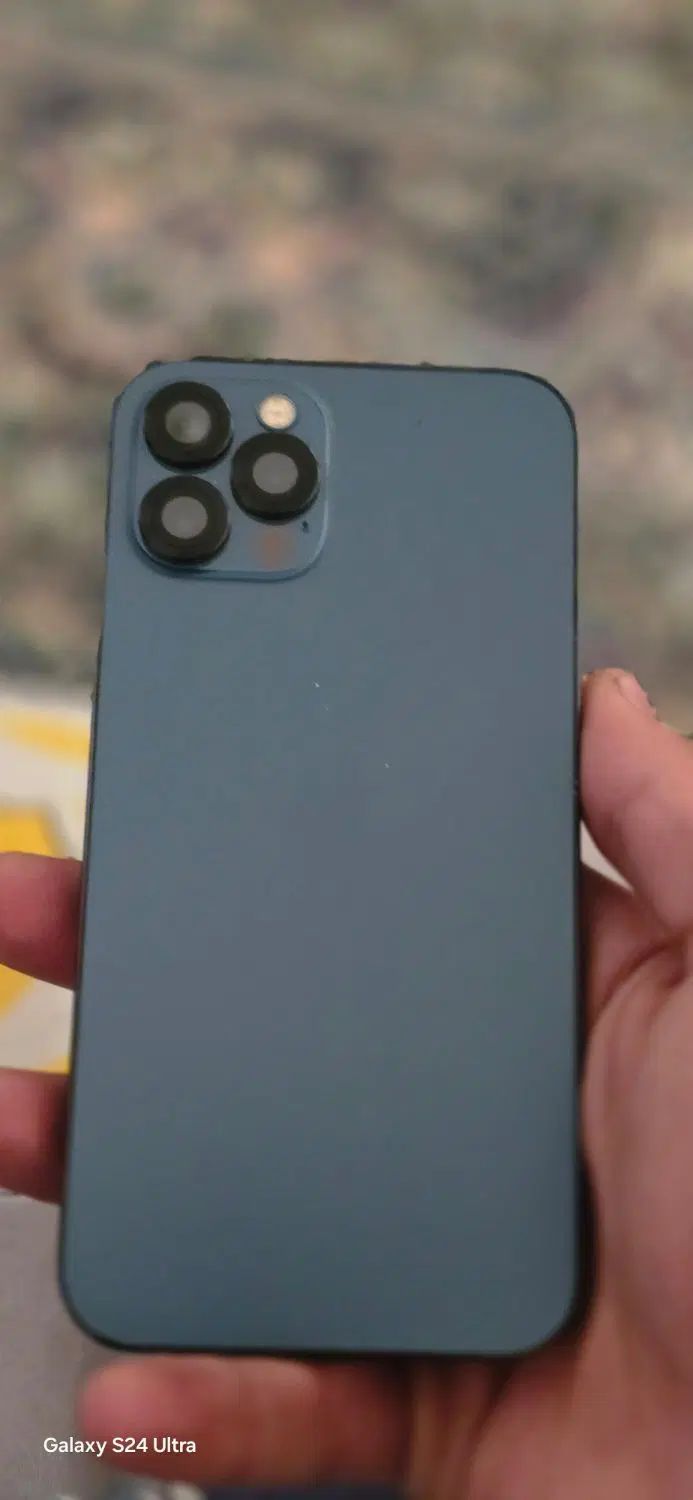 اپل iPhone 12 Pro با حافظهٔ ۲۵۶ گیگابایت|موبایل|مشهد, امام خمینی|دیوار