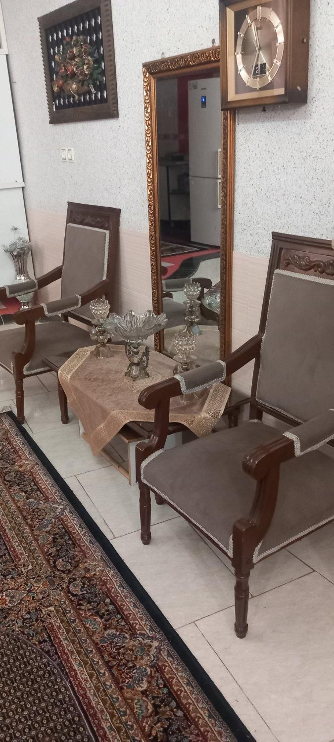 میز غذاخوری وسایروسایلها|مبلمان خانگی و میز عسلی|میانه, |دیوار