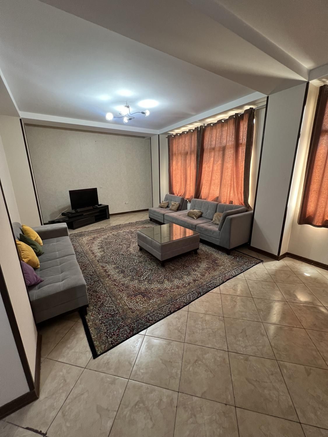 اجاره آپارتمان روزانه|اجارهٔ کوتاه‌مدت آپارتمان و سوئیت|کرمان, |دیوار