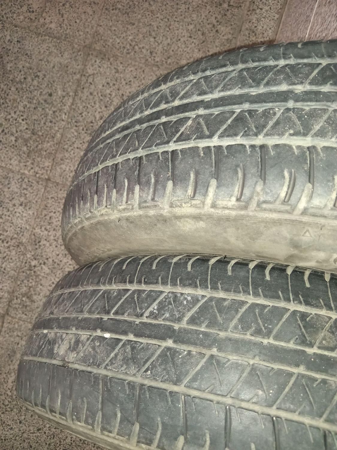 لاستیک گلدستون|قطعات یدکی و لوازم جانبی|محمدیه-قزوین, |دیوار