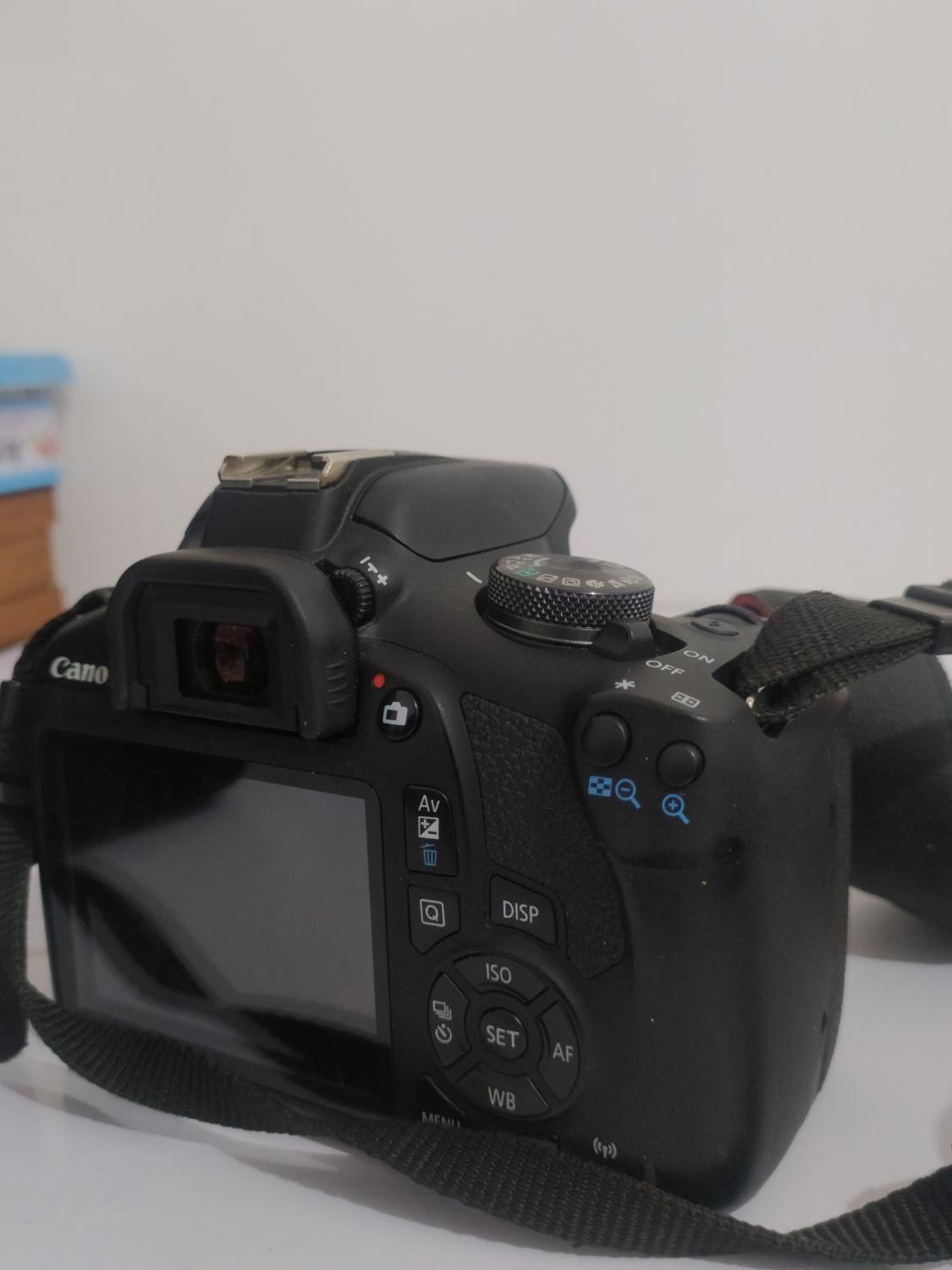 دوربین canon2000d|دوربین عکاسی و فیلم‌برداری|بیرجند, |دیوار