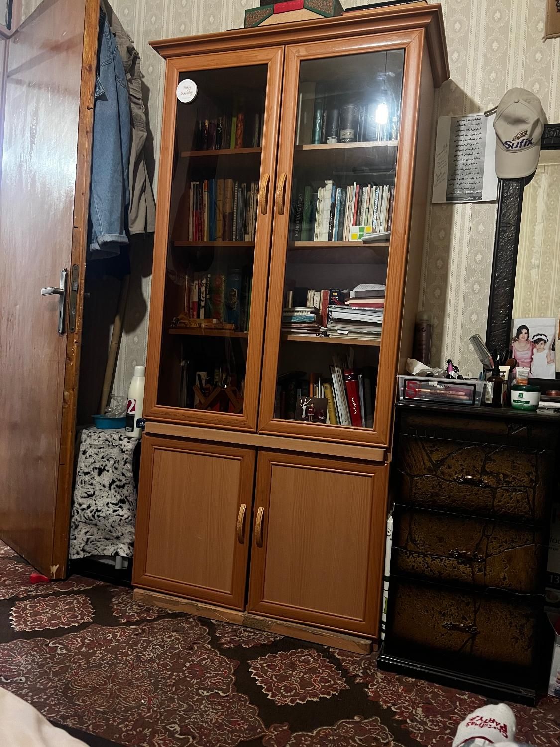کتابخانه کاملا سالم و تمیز|کتابخانه، شلف، قفسه‌های دیواری|کرج, گلشهر|دیوار