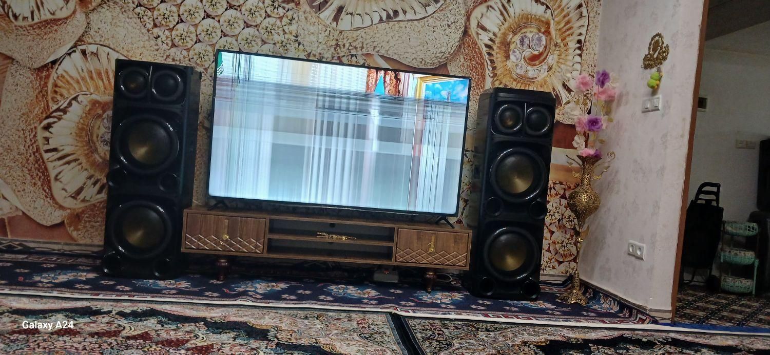 ۶۵ اینچ|تلویزیون و پروژکتور|اراک, |دیوار